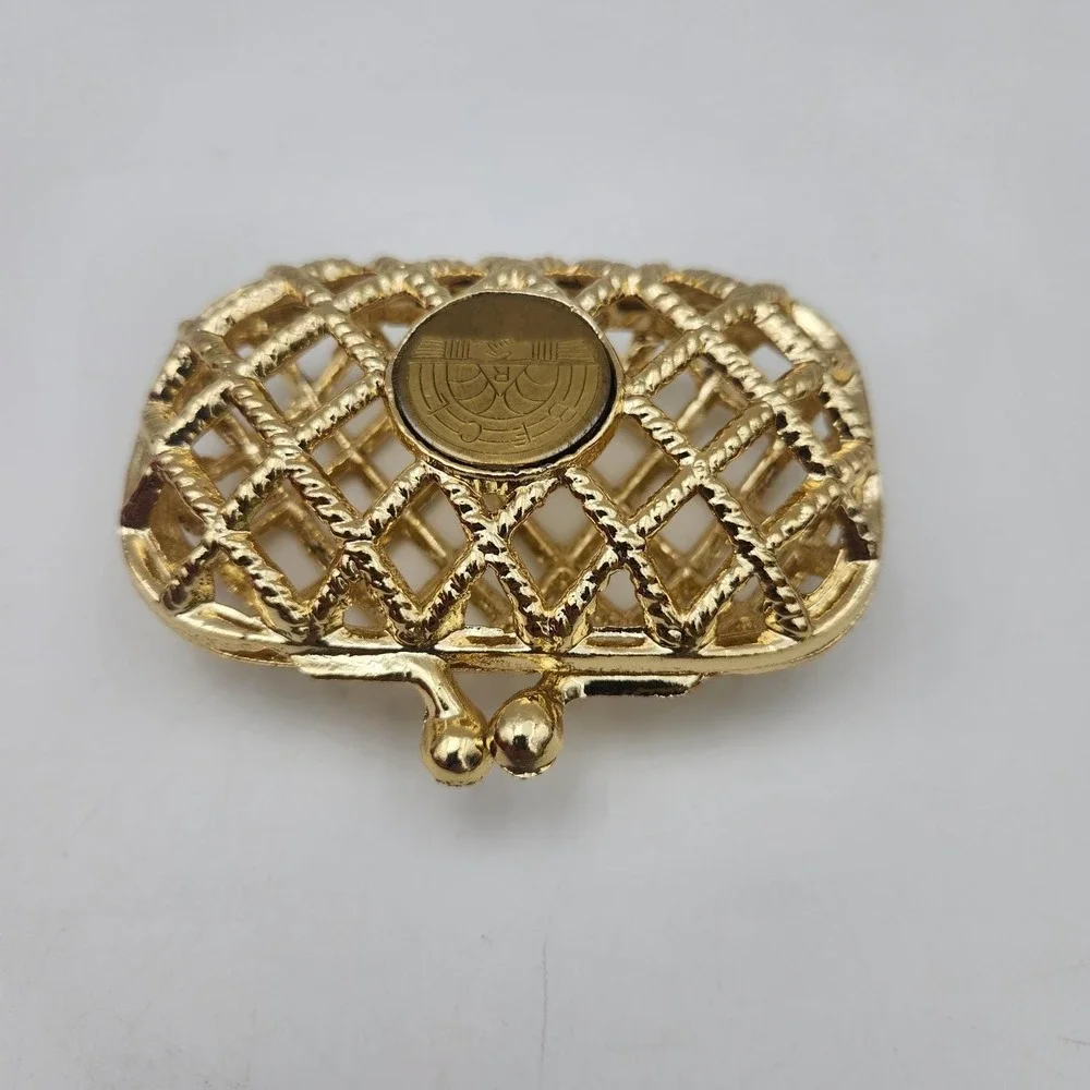 Vintage‎ BFCL Gold Tone Metal Coin Purse. Kiss Lock Miniature Purse Trinket Case